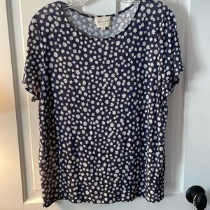 ADORABLE! Super sweet NWOT feminine Sézane linen ditzy floral T-shirt top M 🦋
